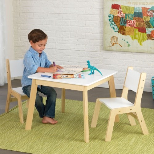 Детский столик с 2 стульчиками Vr 9