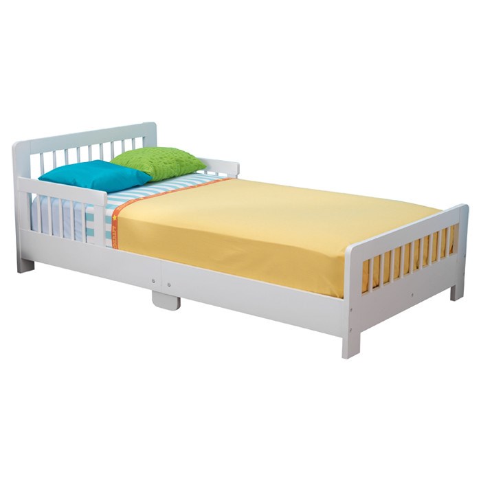 Детская кровать с бортами R73