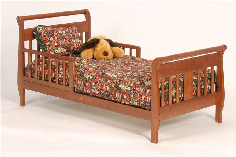 Детская кровать с бортами R76s