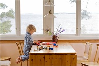 Как выбрать детский деревянный столик